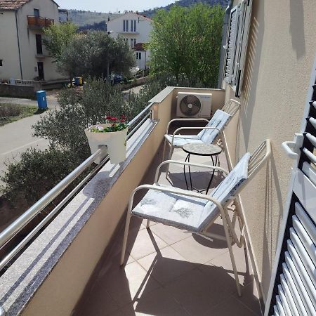 Murtela, 2-Bedroom Apartment Raslina Kültér fotó