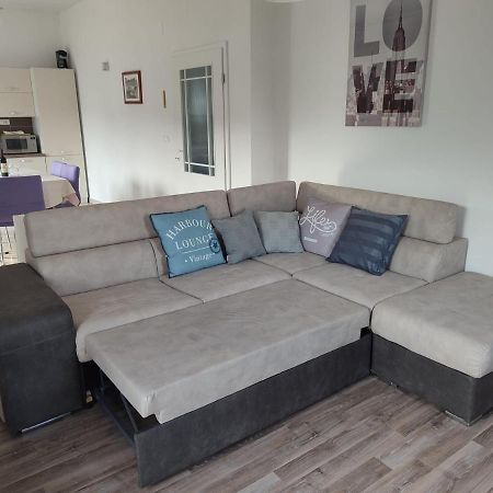 Murtela, 2-Bedroom Apartment Raslina Kültér fotó