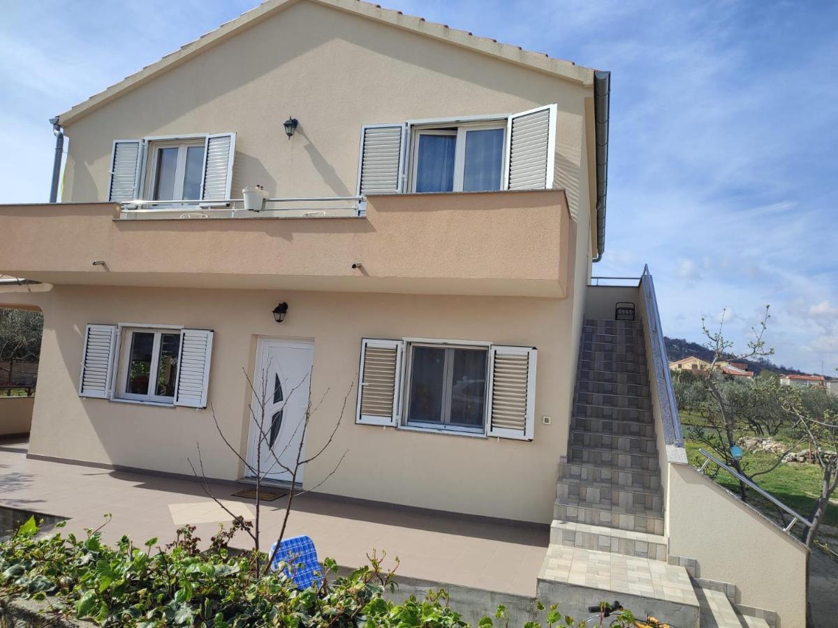 Murtela, 2-Bedroom Apartment Raslina Kültér fotó