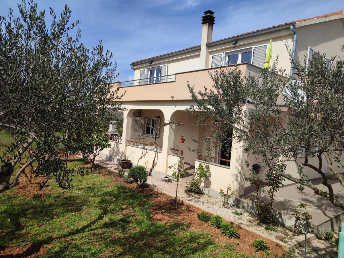 Murtela, 2-Bedroom Apartment Raslina Kültér fotó