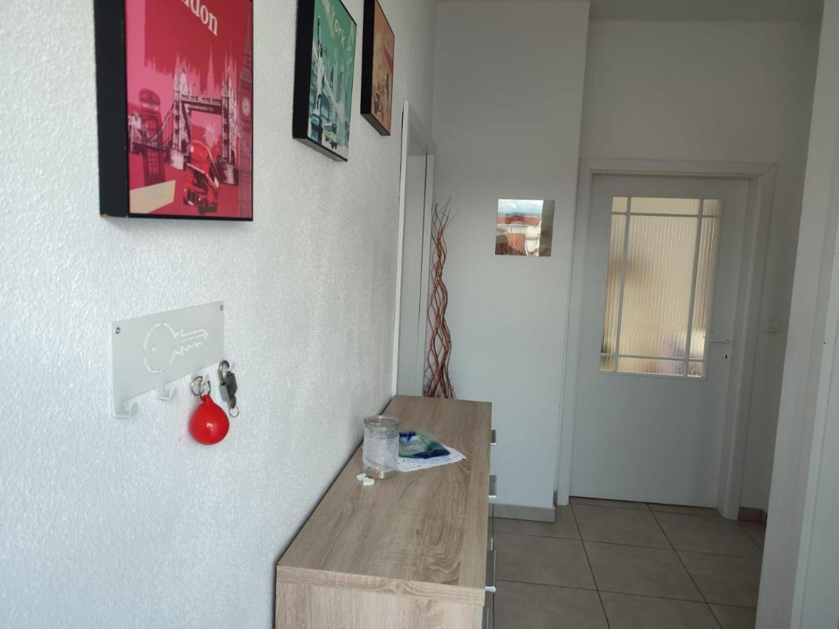 Murtela, 2-Bedroom Apartment Raslina Kültér fotó